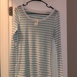 New long sleeve with tags